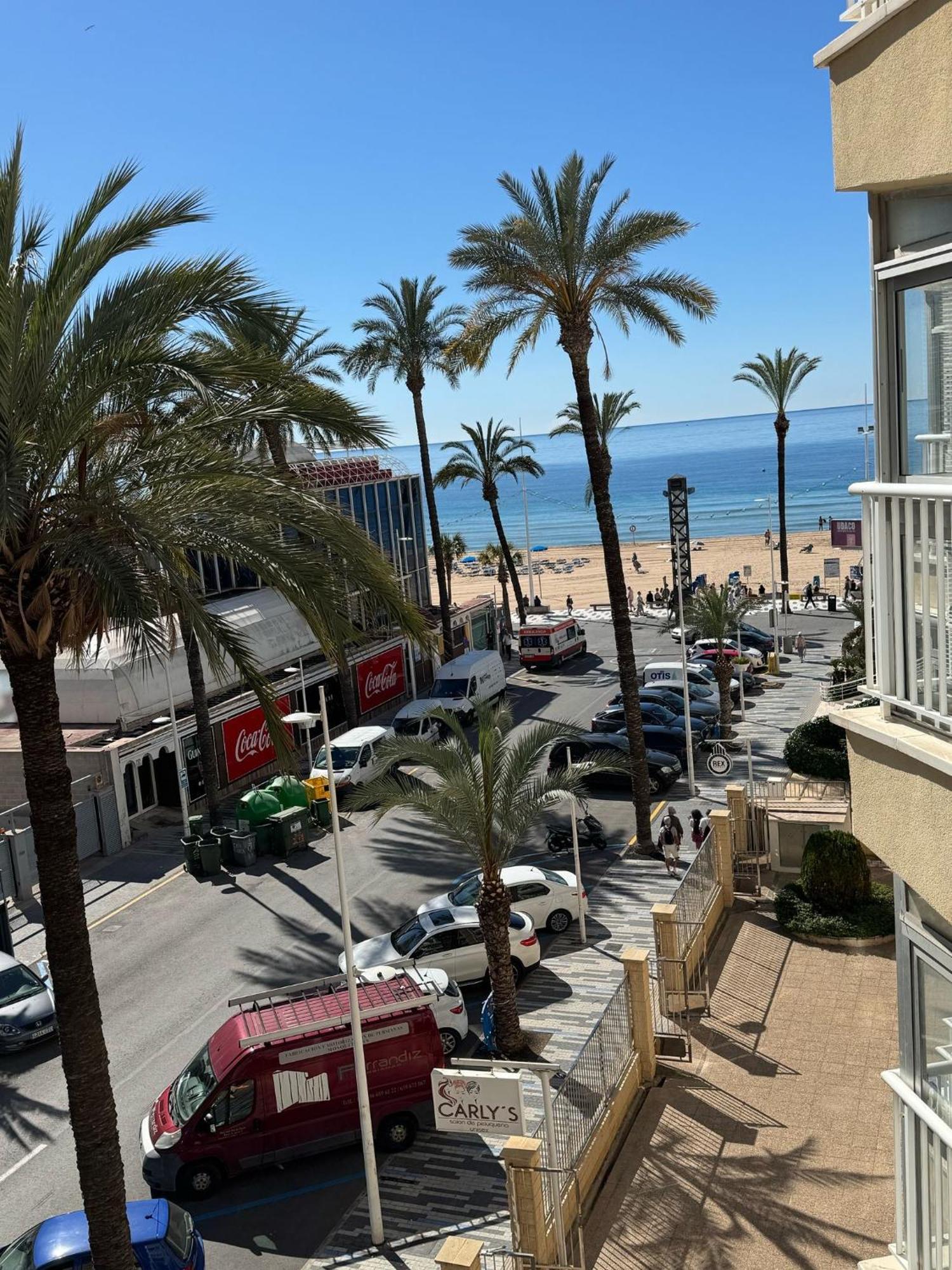 Apartamento Maralva Playa De Levante Бенидорм Екстериор снимка